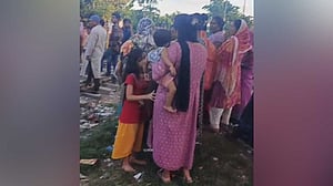 ‘মাদক ব্যবসায় বাধা দেওয়ায়’ পিটুনিতে আহত সাবেক যুবদল নেতার মৃত্যু