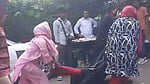 চট্টগ্রামে নারীকে টেনে হিঁচড়ে গাড়িতে তুলে নেওয়ার ভিডিও ভাইরাল