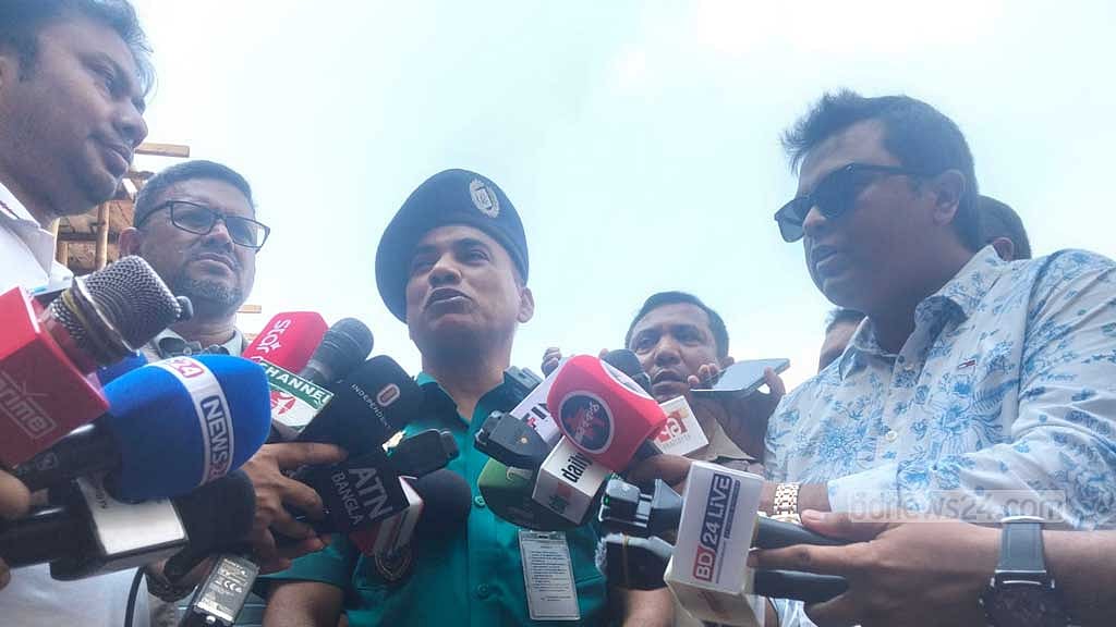 সালমানের স্টুডিওতে হামলা: সুস্পষ্ট কারণ জানে না পুলিশ, গ্রেপ্তার ৩