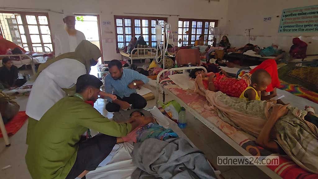 ফরিদপুরে একদিনে ডেঙ্গু আক্রান্ত ৩২, হাসপাতালে চিকিৎসাধীন ৯৫