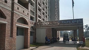 ধর্ষণ মামলার শুনানিতে আসামিকে বিয়ে করার আর্জি, আদালতে হট্টগোল