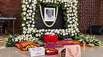 মদিনার মিষ্টান্ন, শ্রী ঘোষের দধি: সম্প্রীতির যে রেখা চোখে পড়ে না