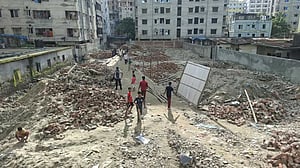 ঢাকার চাঁদ উদ্যানে জমি দখলের চেষ্টার অভিযোগে গ্রেপ্তার ৮