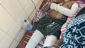 মানিকগঞ্জে ছাত্রলীগ নেতার হাত-পায়ের রগ কর্তন