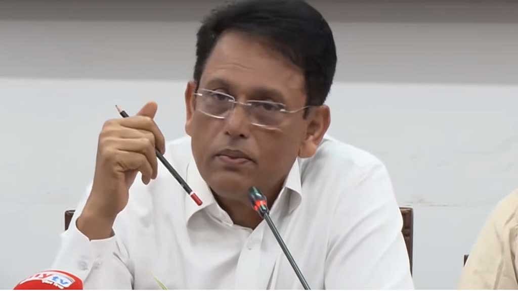 এসএসসির খাতা মূল্যায়নে ‘দুর্বলতা’, শিক্ষকদের জবাবদিহিতায় আনার কথা বললেন মন্ত্রী