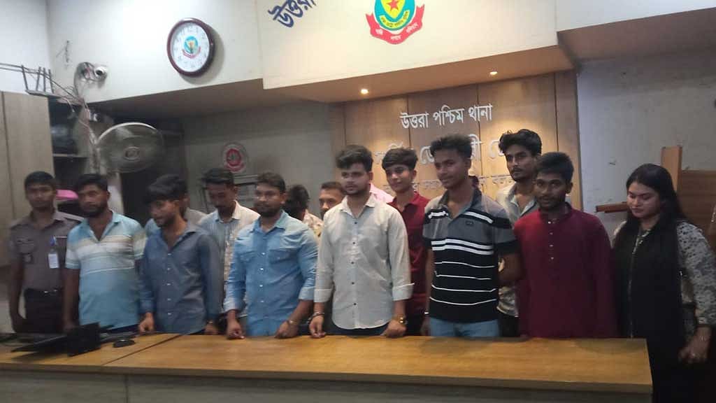 সাবেক এমপি রিমনের বাসা থেকে ছাত্রলীগের ১৫ নেতাকর্মী গ্রেপ্তার