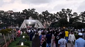 রাজধানীর জিয়া উদ্যানে এক বিকেল