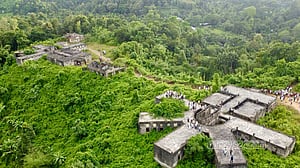 পাহাড়ে ২ দশক ধরে বন্ধ থাকা আবাসিক বিদ্যালয় চালুর উদ্যোগ