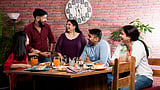 বন্ধুদের মাঝে অবহেলিত কি-না, বোঝার রয়েছে উপায়
