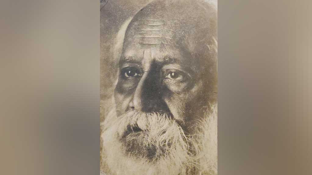 রবীন্দ্রনাথের একটি দুর্লভ ছবির সন্ধানে