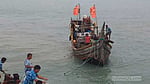 সাগরে ইঞ্জিন বিকল, ট্রলারসহ ১৩ জেলে উদ্ধার