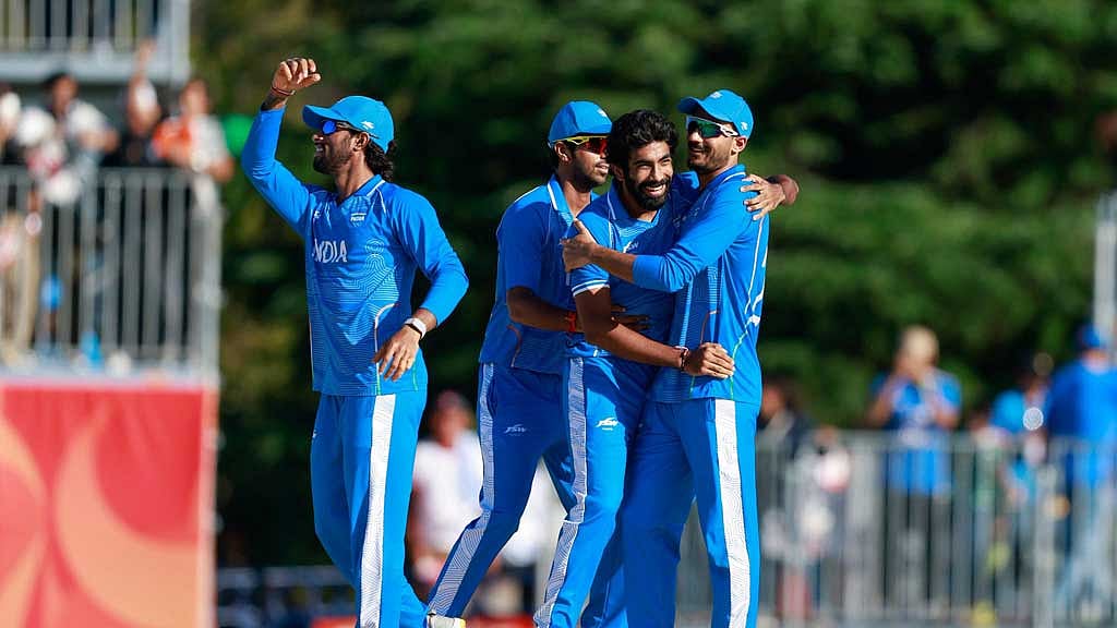 ৪৫ রানেই শেষ শ্রীলঙ্কা, বিশাল জয়ে সোনার পদকের লড়াইয়ে ভারত