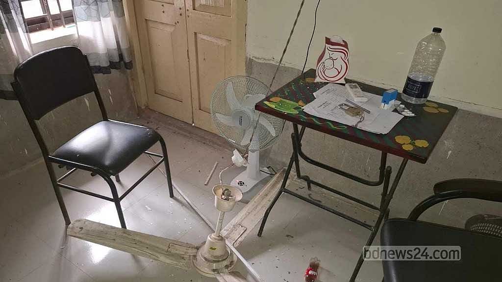 রায়পুর উপজেলা স্বাস্থ্য কমপ্লেক্সে ফ্যান খুলে পড়ে আহত চিকিৎসক