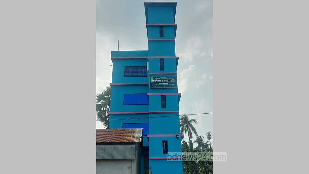 গ্রাহকের কোটি কোটি টাকা নিয়ে উধাও সমবায় সমিতির সভাপতি