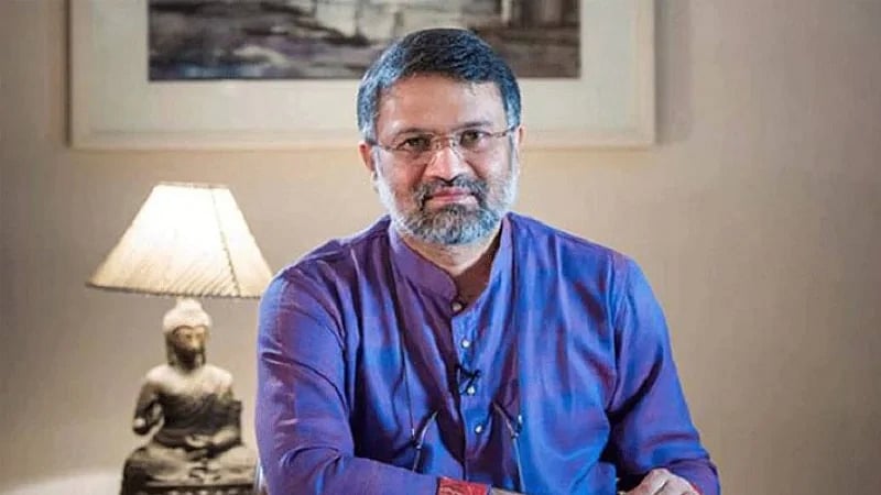 লন্ডনের স্থানীয় সময় শুক্রবার বেলা ২টা ২৩ মিনিটে চিকিৎসকরা তাকে মৃত ঘোষণা করেন।