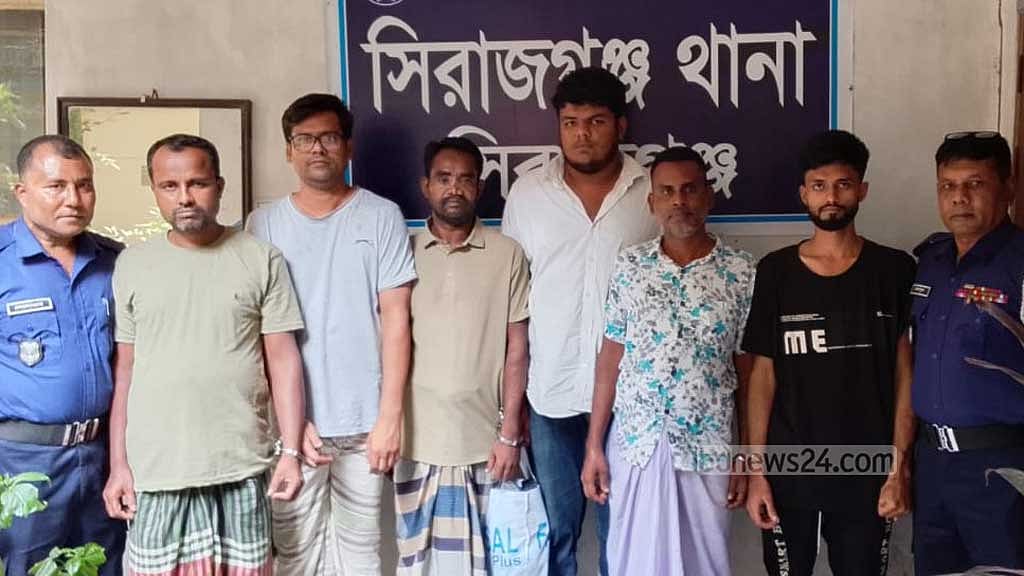 সিরাজগঞ্জে আওয়ামী লীগের ৬ নেতাকর্মী গ্রেপ্তার