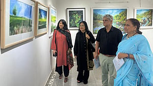 সাত নারী শিল্পীর চিত্রকলা প্রদর্শনী ‘আকাশ মাটি জল’