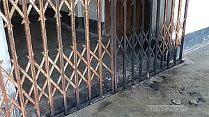 রাজবাড়ীতে মধ্যরাতে বিএন‌পি কার্যাল‌য়ে আগুন