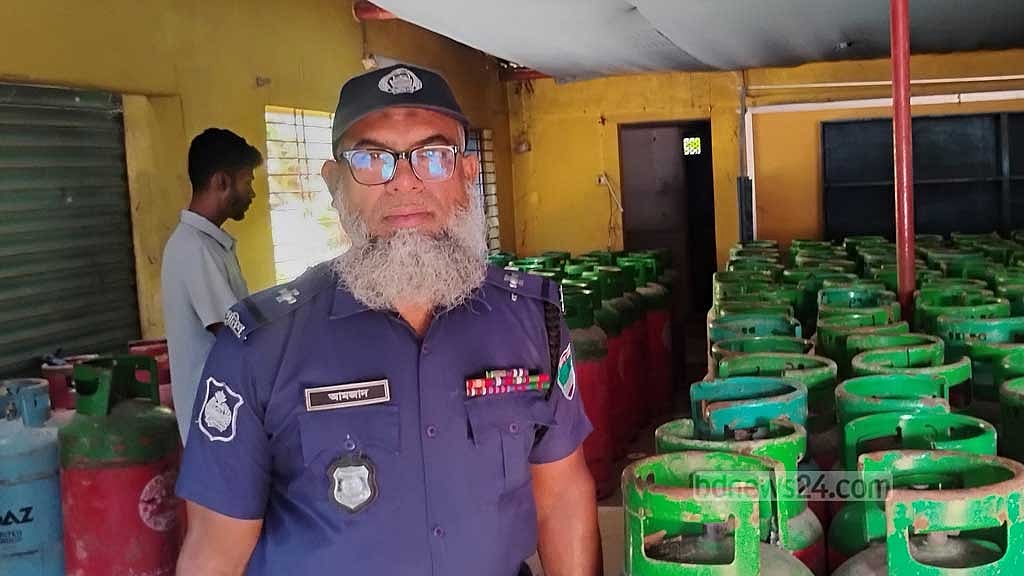 চুয়াডাঙ্গায় অবৈধভাবে গ্যাস বিক্রির দায়ে ৩০ হাজার টাকা জরিমানা
