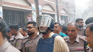 শাহজালালের ইডিকে হুমকি: জামিন নাকচ, আখতারুজ্জামান কারাগারে