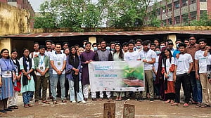 সাঁওতাল পল্লিতে বিনামূল্যে চিকিৎসা পরামর্শ দেবে ইউনিস্যাব