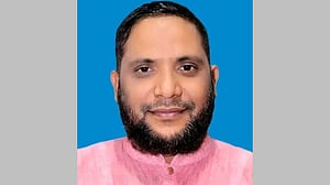 সিরাজগঞ্জে সার মজুত: জামায়াত নেতার পদ বাতিল