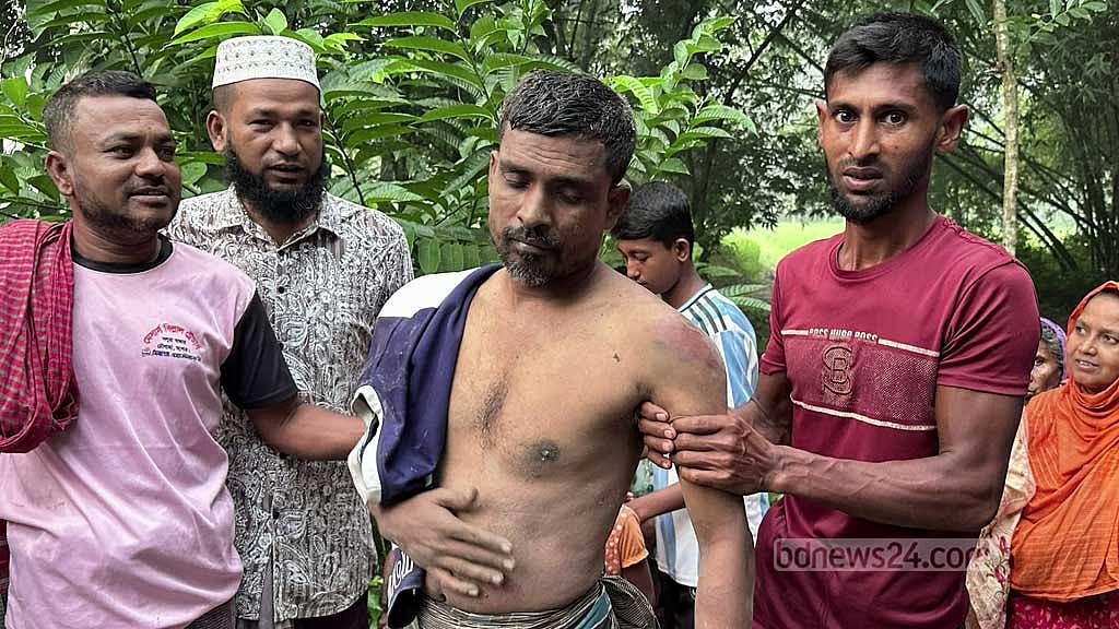 যশোরে গোয়ালঘরের তালা ভাঙার সময় আটক ব্যক্তির মারধরে মৃত্যু