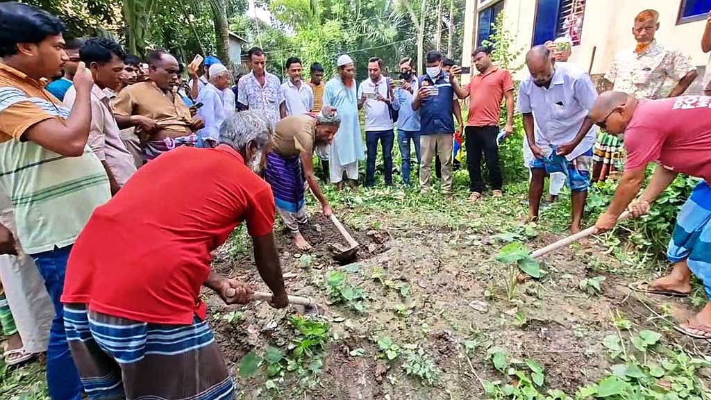 কিশোরগঞ্জে ৯ মাস পর কবর থেকে মাদ্রাসা ছাত্রের লাশ উত্তোলন
