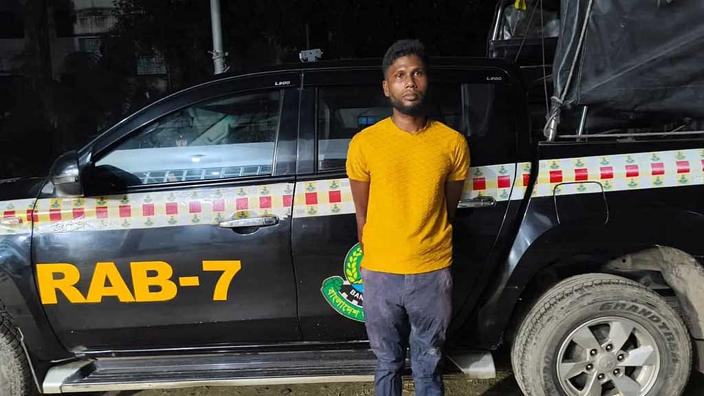 আদালত থেকে পালিয়ে যাওয়ার মামলায় ফের পালাল সেই শরিফুল
