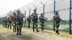 কাশ্মীর থেকে ১৫০ ‘অবৈধ বাংলাদেশিকে’ ফেরত পাঠানোর খবর, ‘সতর্ক’ বিজিবি