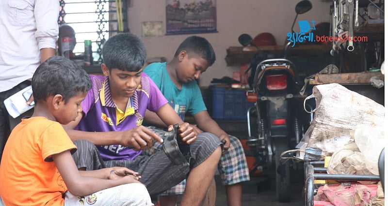 ওয়ার্কশপে শিশুশ্রম