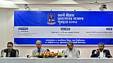 ‘আলী রীয়াজ স্নাতকোত্তর গবেষণা পুরস্কার’ পেলেন সাত শিক্ষার্থী