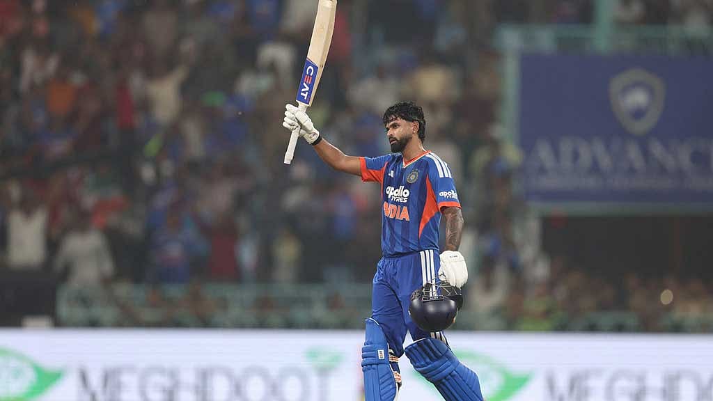 বিধ্বংসী সেঞ্চুরি করে শ্রেয়াস বললেন, ‘এখনই ঘুম পাচ্ছে আমার’