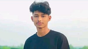 নোয়াখালীতে অভিমান করে বের হওয়া যুবকের লাশ মিলল পুকুর পাড়ে