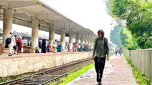 জার্মান পর্যটকের চুরি হওয়া ল্যাপটপ উদ্ধারে রাজশাহীতে পুলিশের অভিযান