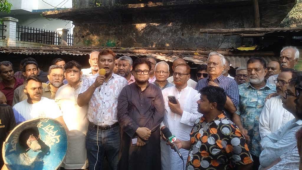 ডিপি ওয়ার্ল্ডকে টার্মিনাল: ‘আলোচনার পথ’ তৈরি না হলে অনশন সোমবার