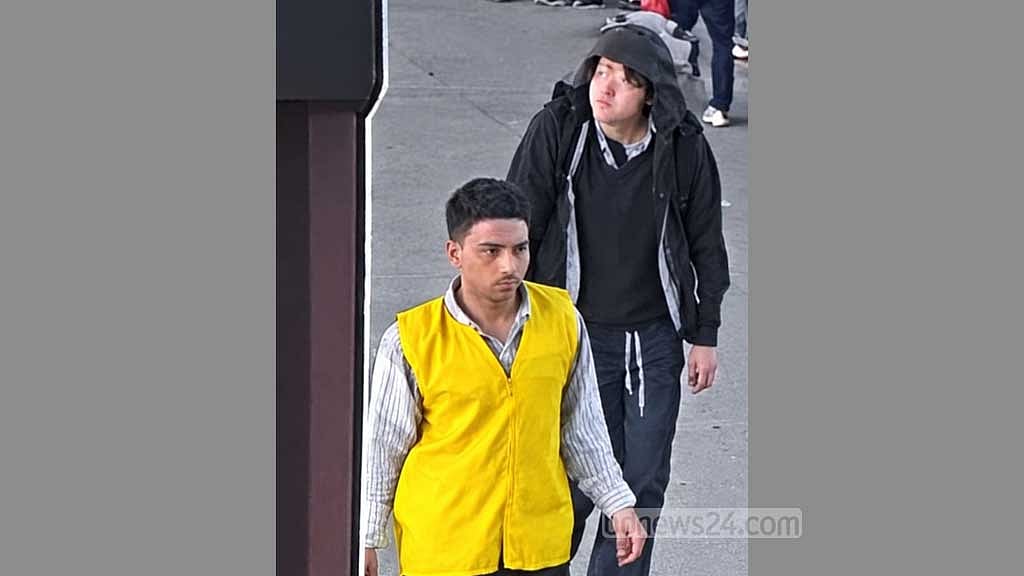 জার্মান পর্যটকের ল্যাপটপ-ক্যামেরা চুরি: সিসিটিভি দেখে যুবক শনাক্ত
