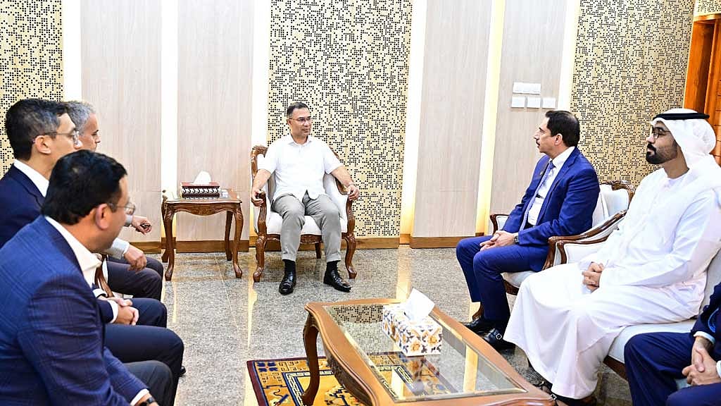 প্রধানমন্ত্রীর সঙ্গে ডিপি ওয়ার্ল্ডের প্রতিনিধি দলের সাক্ষাৎ