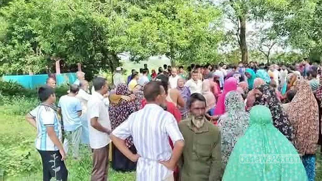 নেত্রকোণায় গোরস্থানের পাশে গাছে বাঁধা ছিল সাবেক সেনা সদস্যর লাশ