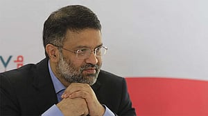 তৌফিক ইমরোজ খালিদী: দিব্যকণ্ঠের বরাভয়
