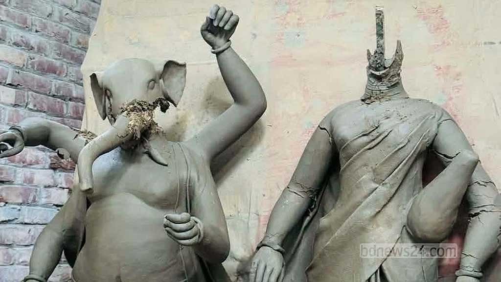 কুষ্টিয়ায় মন্দিরে দুর্গাপূজার প্রতিমা ভাঙচুর