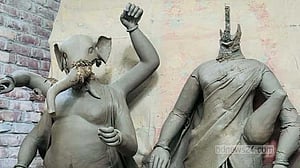 কুষ্টিয়ায় মন্দিরে দুর্গাপূজার প্রতিমা ভাঙচুর