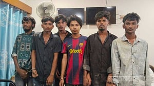 সিরাজগঞ্জে মিছিলের প্রস্তুতির সময় ছাত্রলীগের ৬ নেতাকর্মী আটক