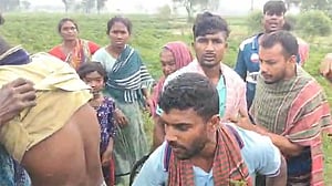 কুষ্টিয়া সীমান্তে বিএসএফের গুলিতে কৃষক আহত, বিজিবির পাল্টা গুলি