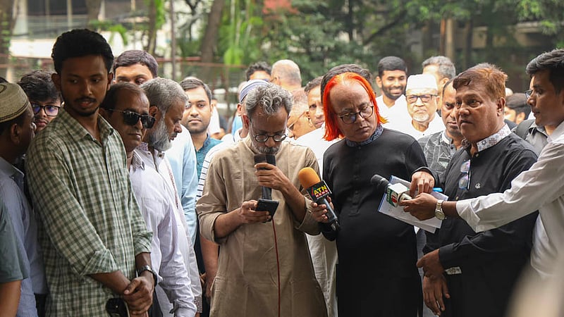 তৌফিক ইমরোজ খালিদীর জানাজার আগে বিডিনিউজ টোয়েন্টিফোর ডটকমের ভারপ্রাপ্ত প্রধান সম্পাদক বিশ্বদীপ দাশের বক্তব্য পড়ে শোনান প্রধান বার্তা সম্পাদক জাহিদুল কবির।