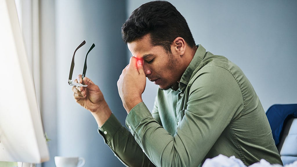নজর এড়ানো কিছু বিষয় যেভাবে বাড়ায় মানসিক চাপ