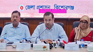 দুর্গাপূজায় নৈরাজ্য রুখতে বিএনপি নেতাকর্মীদের সতর্ক থাকার আহ্বান তথ্য প্রতিমন্ত্রীর
