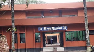 শেরপুরে ভাতিজিকে ধর্ষণের অভিযোগে কৃষকলীগ নেতা গ্রেপ্তার