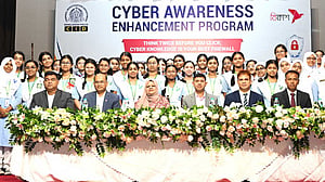 ১১০০ ছাত্রীকে নিরাপদ লেনদেনের বিষয়ে সচেতন করল সিআইডি ও বিকাশ