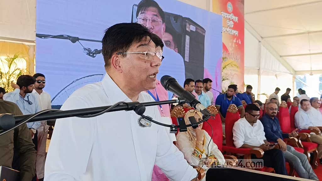 ত্রিশালে বিমানবন্দর করার চিন্তাভাবনা করছি: বিমানমন্ত্রী
